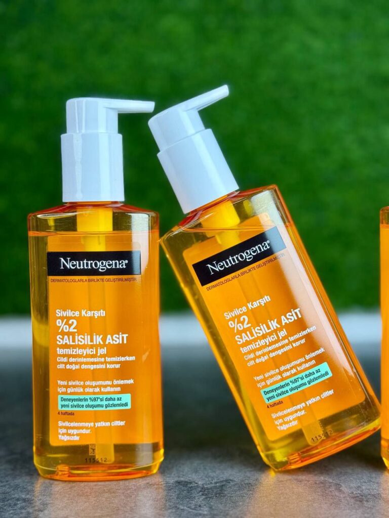 ژل شستشوی صورت ضدجوش نوتروژینا Neutrogena اوریجینال