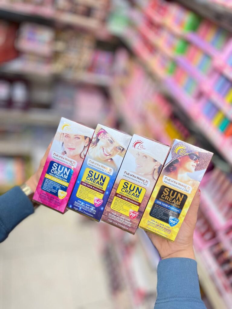 ضدافتاب بدون رنگی وکالی موجود در spf50 spf70 spf90
