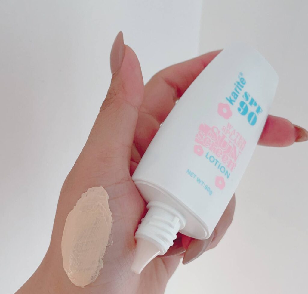 لوسیون ضدآفتاب رنگی spf 90 کاریته ضد آفتاب سبک طبیعی