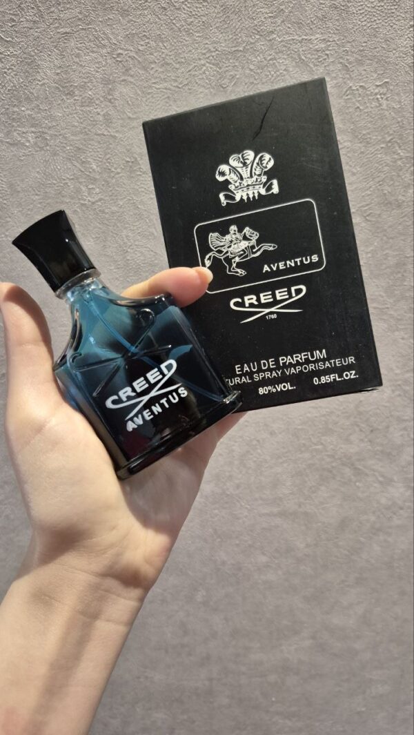 عطر ادکلن کرید اونتوس مردانه ادکلن Creed Aventus خنک و شیرین و ترش