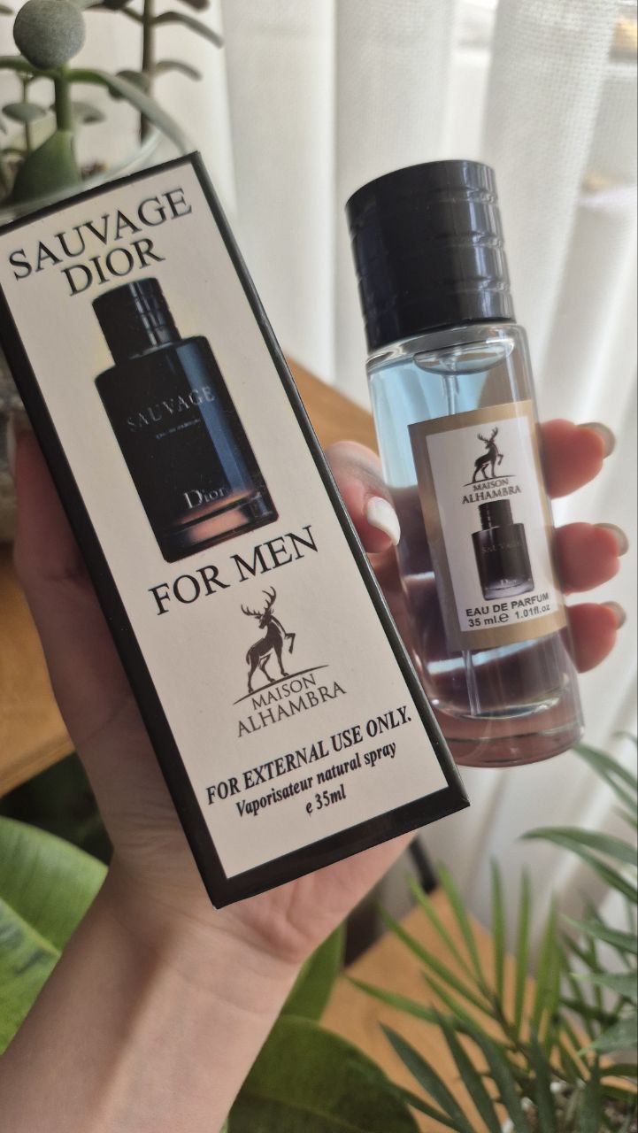 عطر ادکلن دیور ساواج الحمرا عطر Sauvage Dior